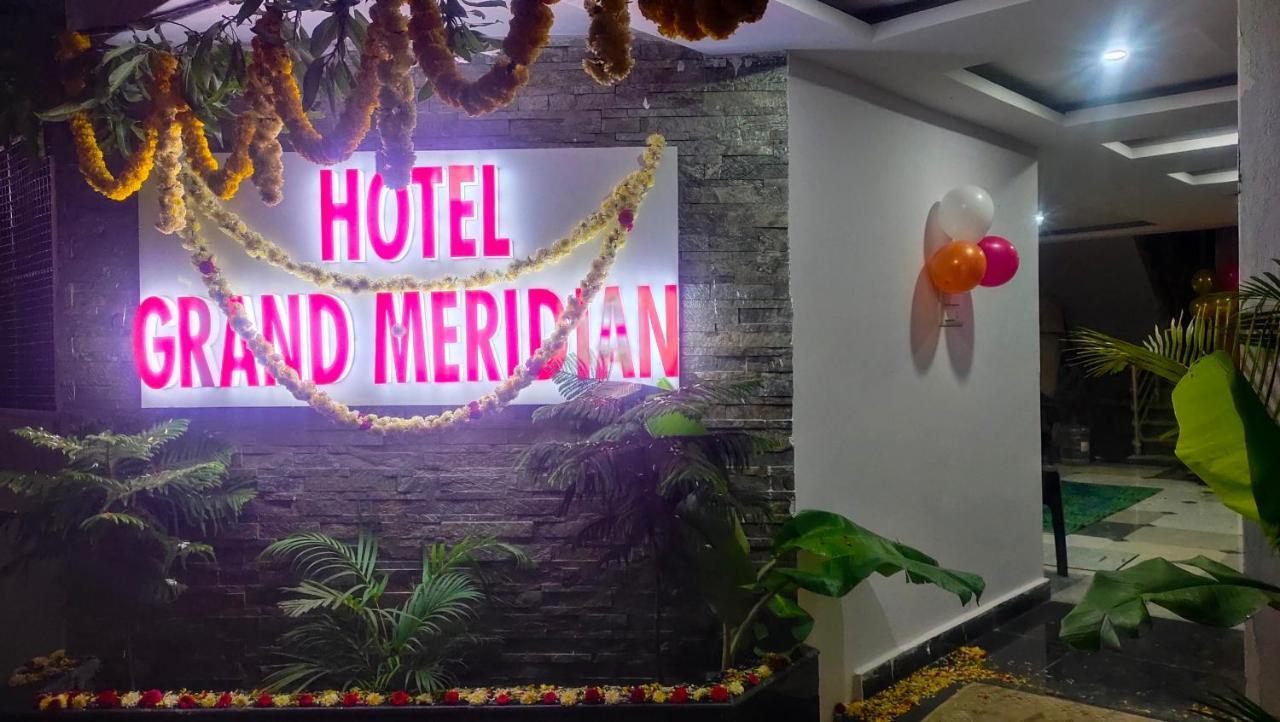 Hotel Grand Meridian Bengaluru Kültér fotó